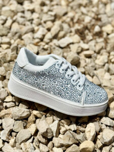 נעלי סניקרס נצנץ לילדות