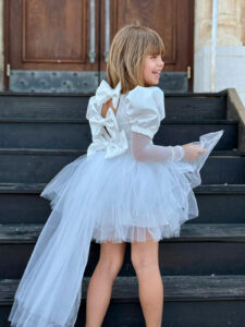 שמלת SYDNEY שובל נשלף