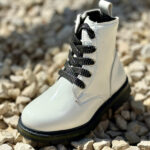 נעליים ואביזרים