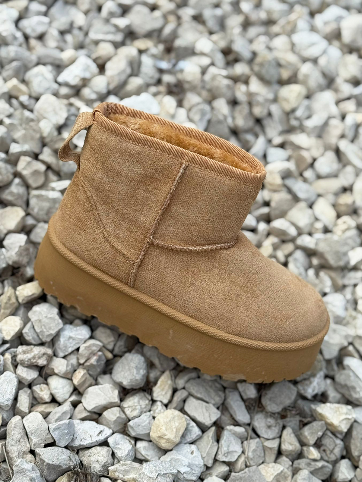 2 מגפוני סוויד פרווה – תמונה 1